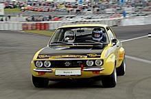 Opel Manta A beim AvD-Oldtimer-Gran-Prix.  Foto:     Auto-Medienportal.Net/Opel